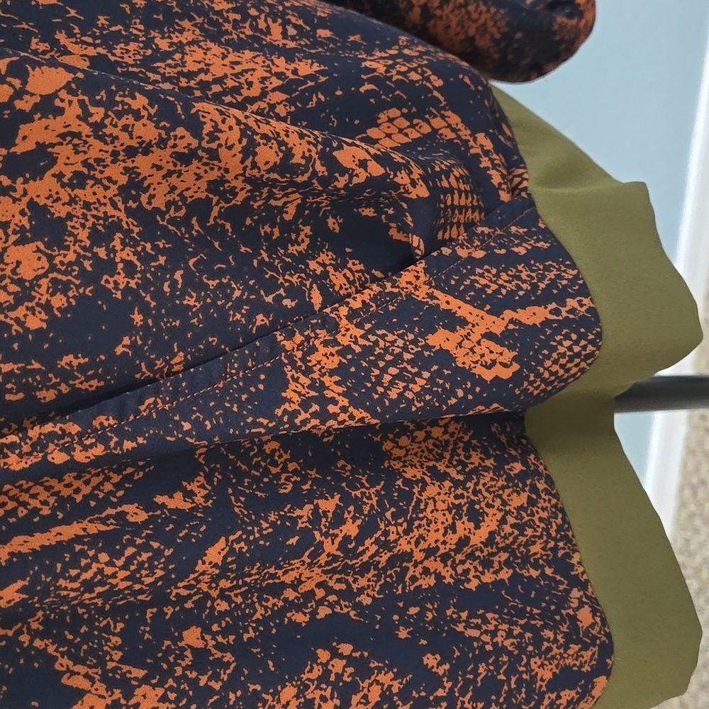 Cabi Style #101 Border Wrap Blouse In Python Prin… - image 5